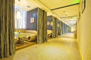 Miaozu Buyi Hotel Fenghuang County Exterior photo